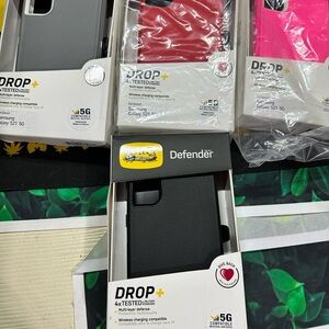 OtterBox Black Defender Case for Galaxy S21 5G Choose Color